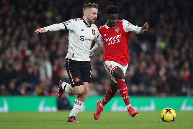 足球传奇:巴西名宿在慈善比赛中展现出色表现 足球传奇:巴西名宿在慈善比赛中展现出色表现