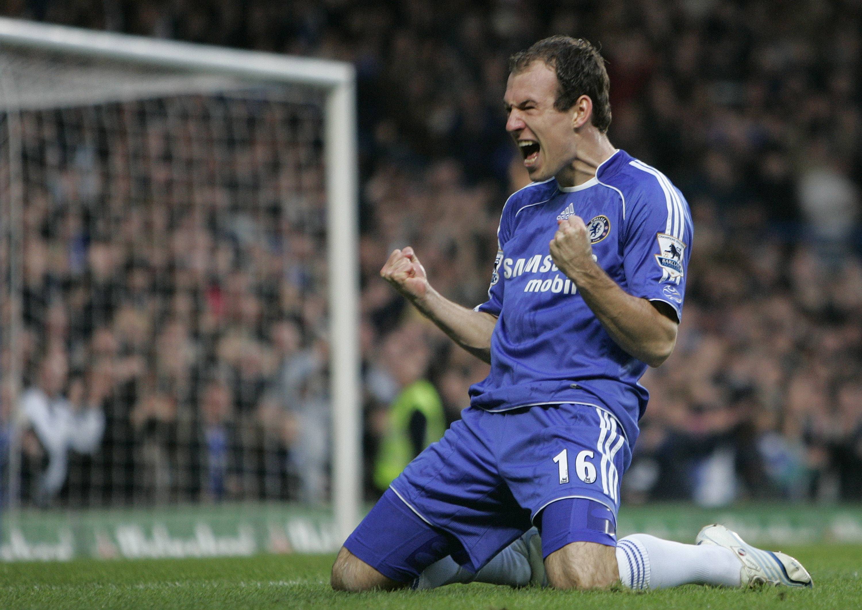 国际足坛明星球员展现巅峰技术