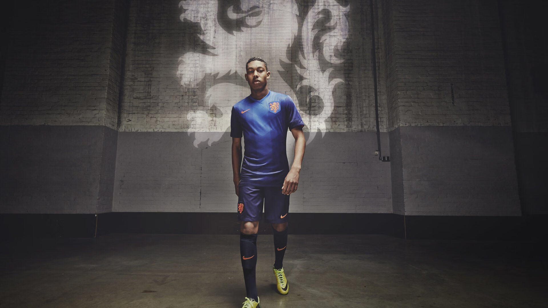 奥运周期关键战之夜，若日尼奥防守端锁死对手的艺术